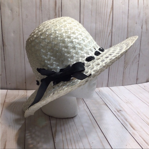 Vintage Woven Hat - Picture 2 of 14